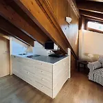 Casa Damian Del Baile ベナスケ